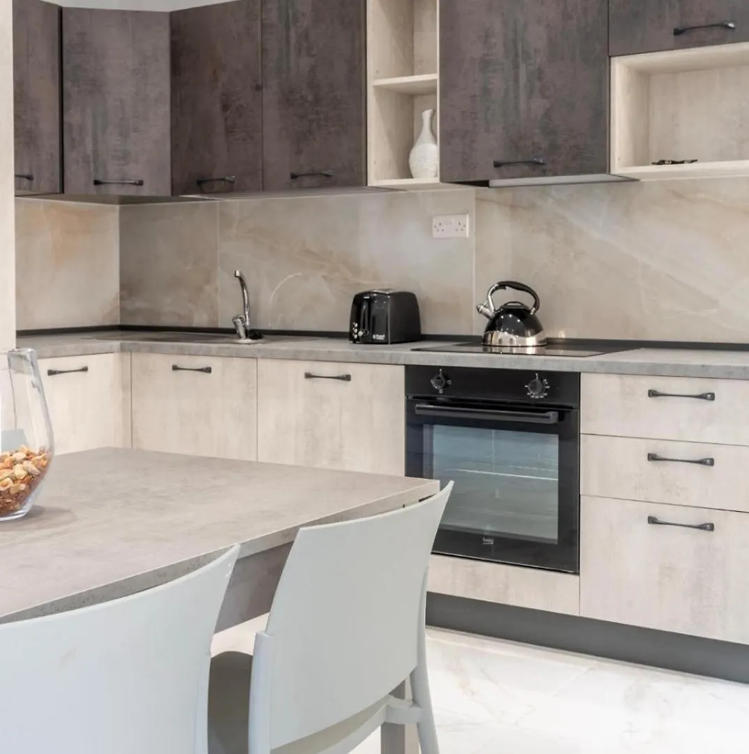 2 Bedroom Apartment In Gudja