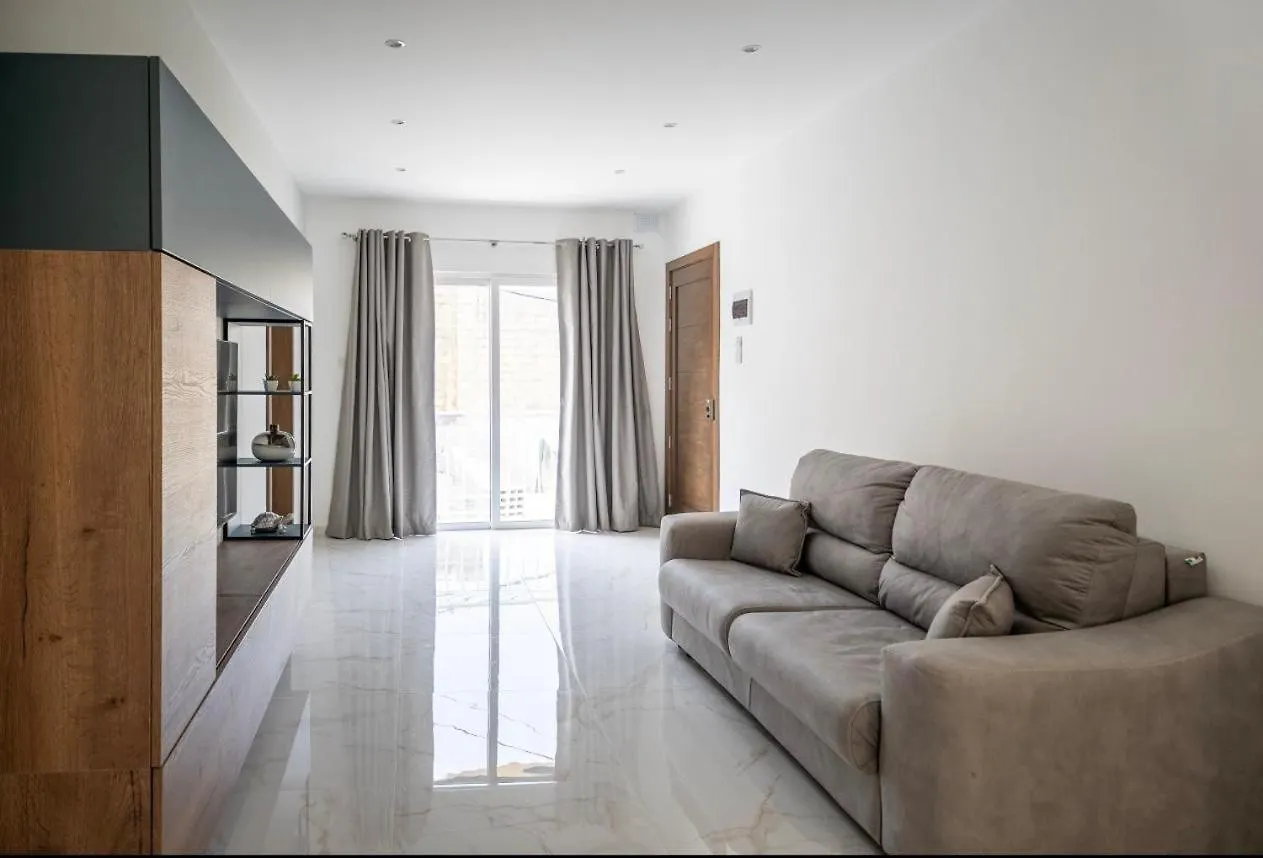 2 Bedroom Apartment In Gudja