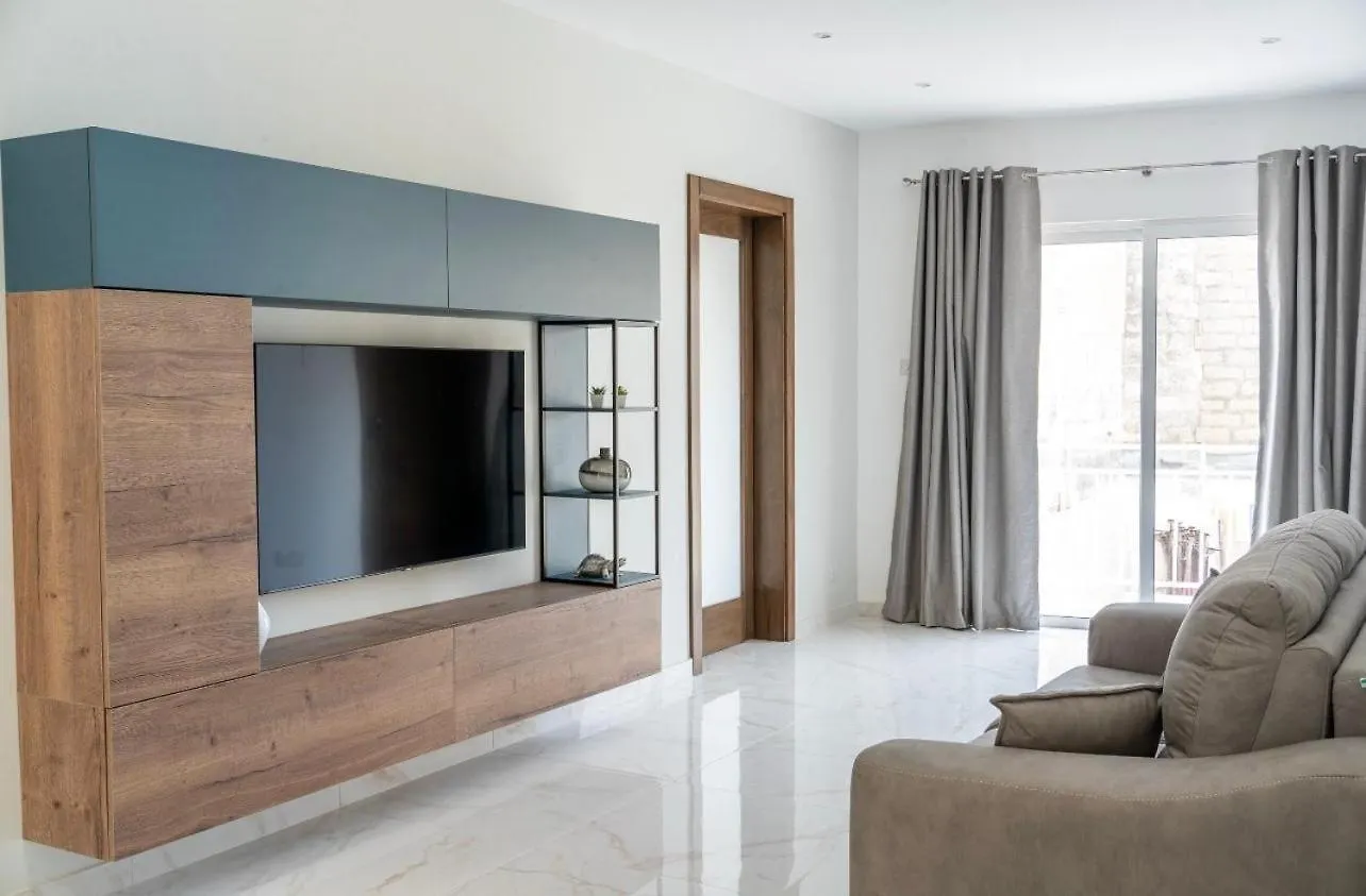 2 Bedroom Apartment In Gudja